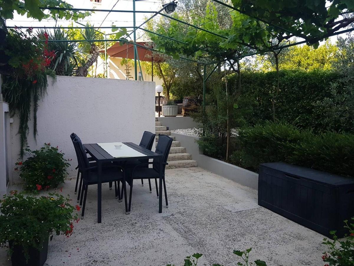 Apartment Tara Pula Zewnętrze zdjęcie