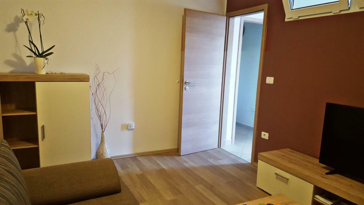 Apartment Tara Pula Zewnętrze zdjęcie