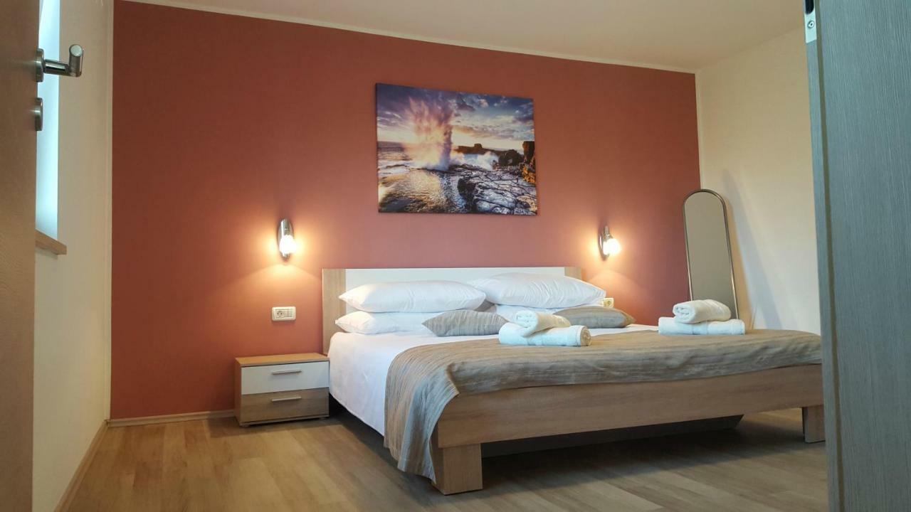 Apartment Tara Pula Zewnętrze zdjęcie